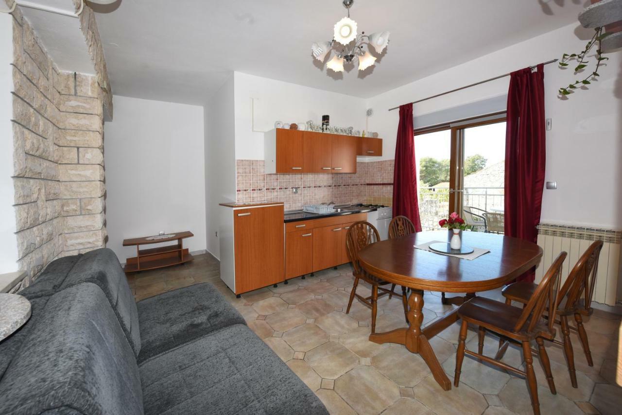 Apartments Nena Funtana Εξωτερικό φωτογραφία