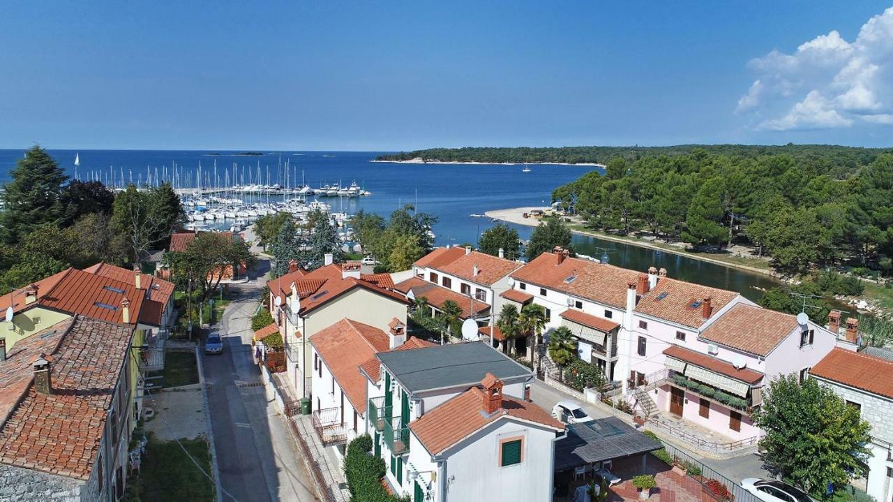 Apartments Nena Funtana Εξωτερικό φωτογραφία