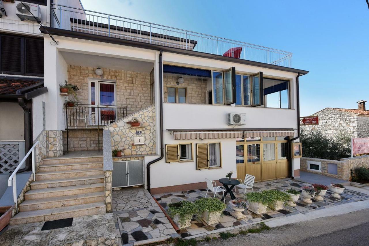 Apartments Nena Funtana Εξωτερικό φωτογραφία